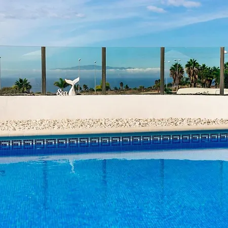 La Caleta Sleeps 6 With Pool Air Con And Wifi * Costa Adeje (Tenerife)